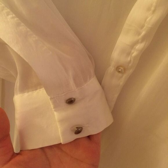 zara blouse with patch pockets - Picture 2 of 4